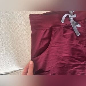 Figs Maroon Scrub Set